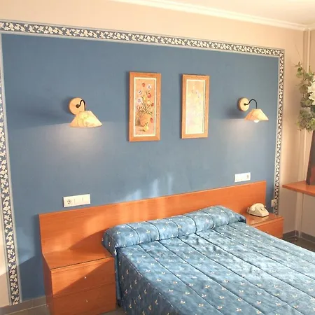 Pensión El Botero 2*